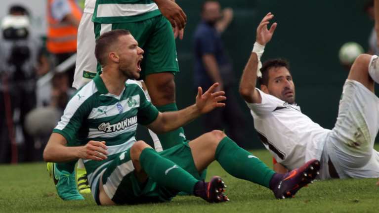 Eπικό tweet απο τη σύζυγο του Μπεργκ για το σορτσάκι του