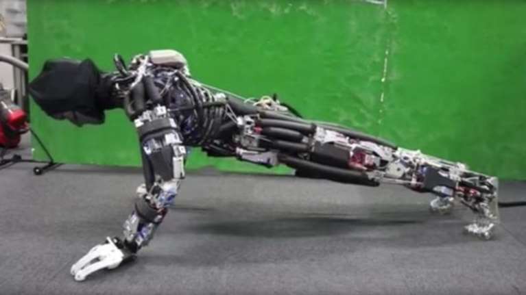 Kengoro: To πρώτο ρομπότ που κάνει push up και ιδρώνει