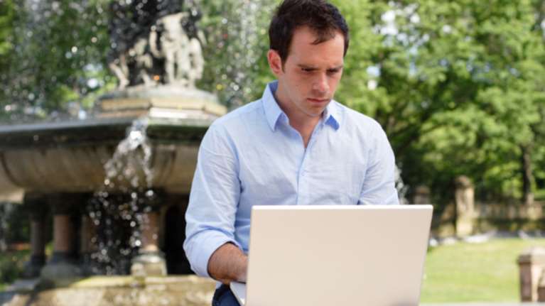 Ποια εταιρεία ετοιμάζεται να προσλάβει 120.000 άτομα;