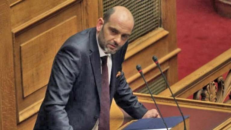 Ο Σταύρος Θεοδωράκης...καθάρισε τον βουλευτή Ιάσονα Φωτήλα