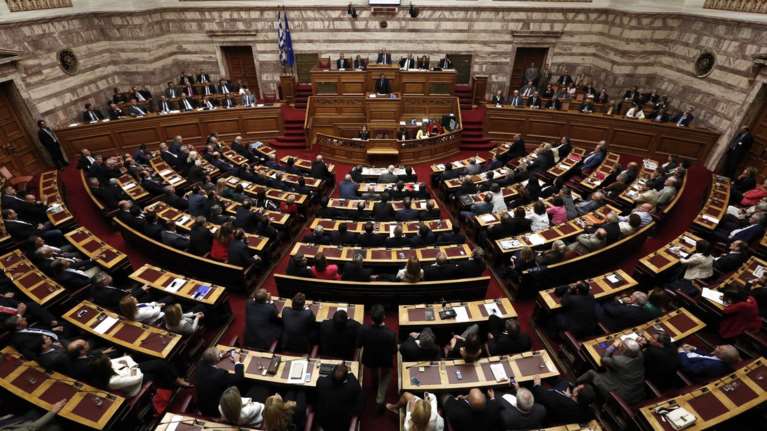 Συνεδρίαση στη Βουλή για το ΕΣΡ, πιθανή η παρέμβαση Τσίπρα