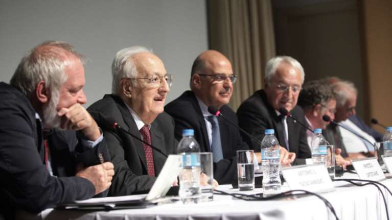 Επανεμφάνιση του Σαρτζετάκη &amp; μια δήλωση που προκαλεί εντύπωση