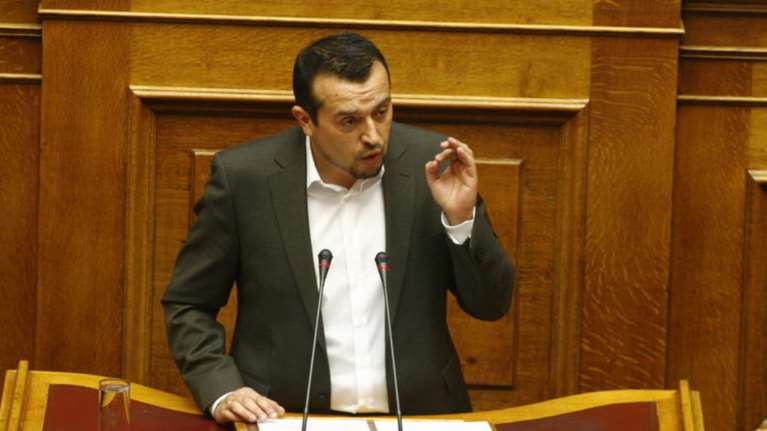 Ο Ν. Παππάς άρχισε τα «γαλλικά» στη Βουλή: Σιγά ρε π@@@@η μου