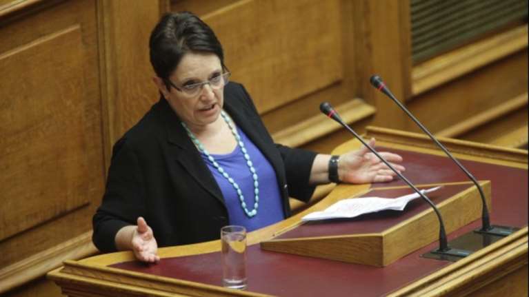 Ξέσπασμα Παπαρήγα κατά βουλευτών ΣΥΡΙΖΑ: Αιδώς Αργείοι