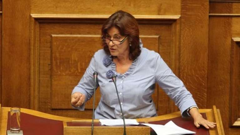 Τα...γεμιστά της Φωτίου επέστρεψαν στη Βουλή