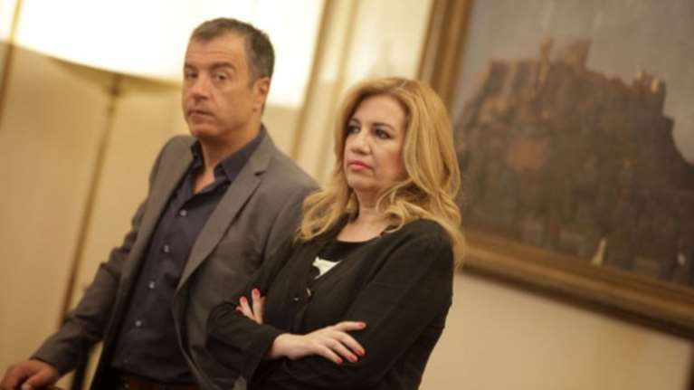 Τι απαντούν ΠΑΣΟΚ- Ποτάμι σε Λεβέντη για τους βουλευτές