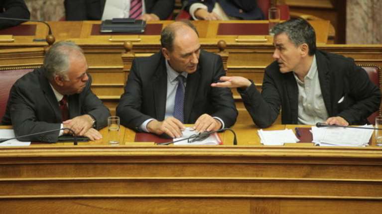 Σε «χαμηλές πτήσεις» η συζήτηση για τον Προϋπολογισμό