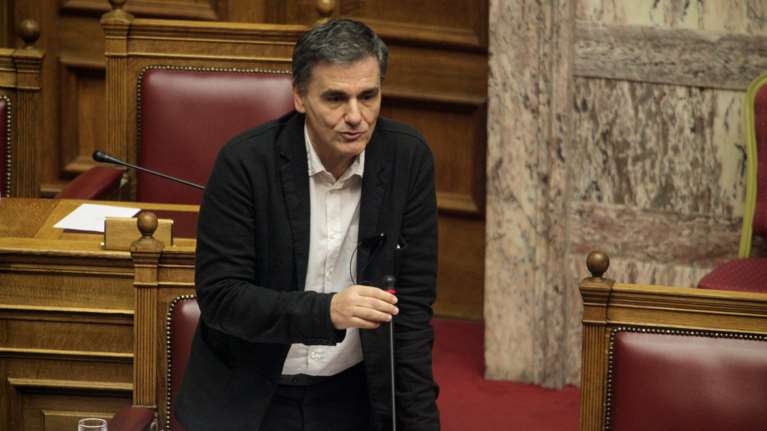 Ομιλία Τσακαλώτου με αριθμούς του Τζόκερ και ποδόσφαιρο