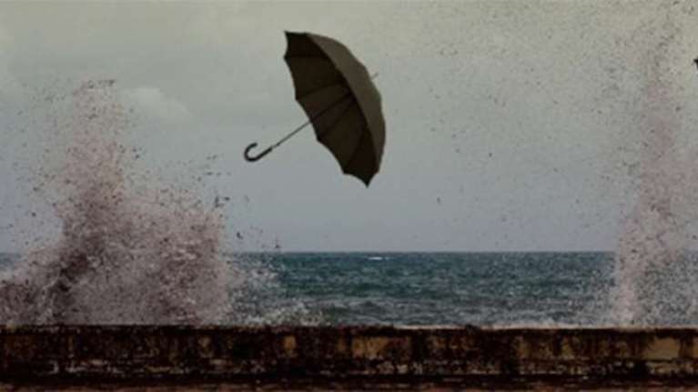 Πτώση της θερμοκρασίας, συννεφιά και τοπικές βροχές
