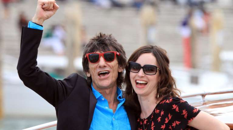 Ρόνι Γουντ: Πατέρας ετών 68! Τι λένε οι υπόλοιποι Stones;