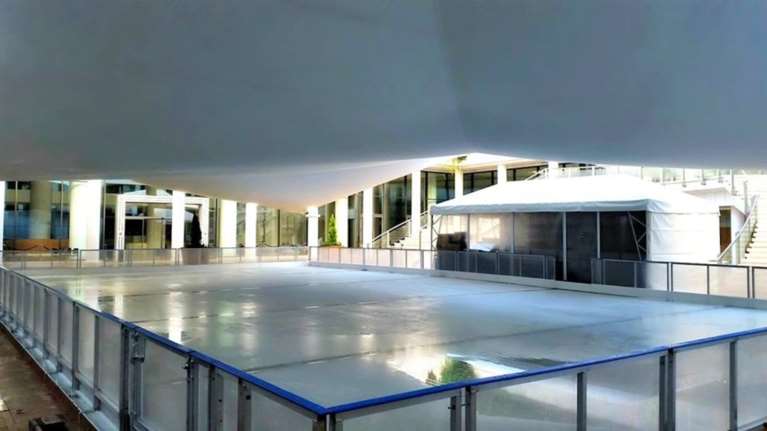 Ένα παγοδρόμιο και πολλές εκδηλώσεις στο Μέγαρο Μουσικής