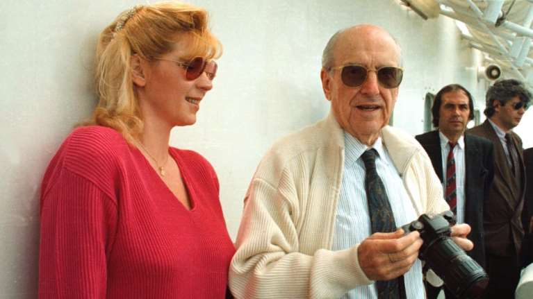 Η Δήμητρα Λιάνη  απαντά με την «Οργή του Ανδρέα»