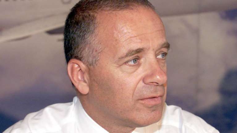 Ποινική δίωξη στον Λιακουνάκο για τα Αpache