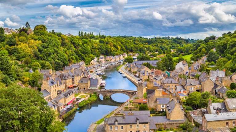 Αυτές είναι οι 22 ωραιότερες μικρές πόλεις του κόσμου!