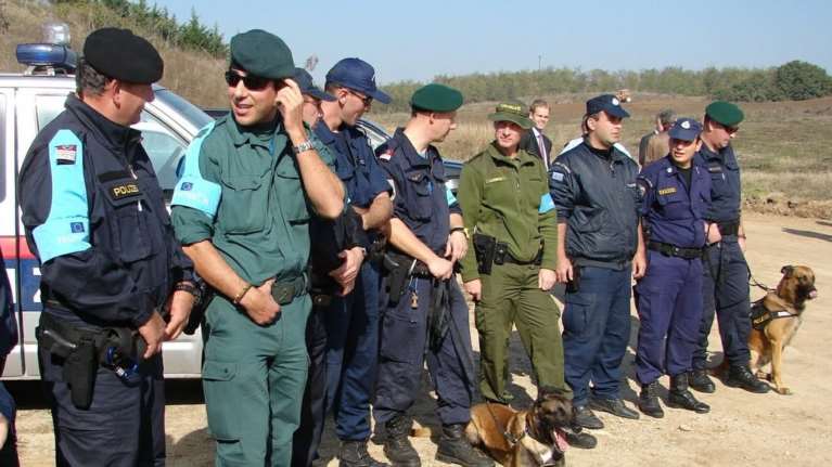 FRONTEX άμεσης επέμβασης χωρίς άδεια από τις κυβερνήσεις ζητάει ο Γιούνκερ