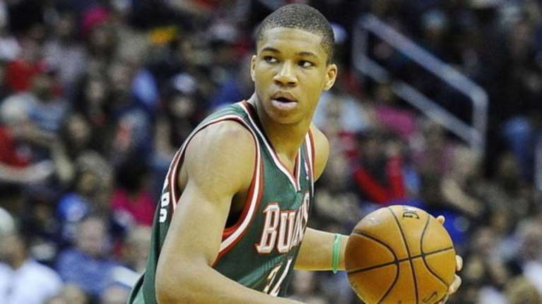 O Αντετοκούνμπο σπάει όλα τα ρεκόρ στο NBA video