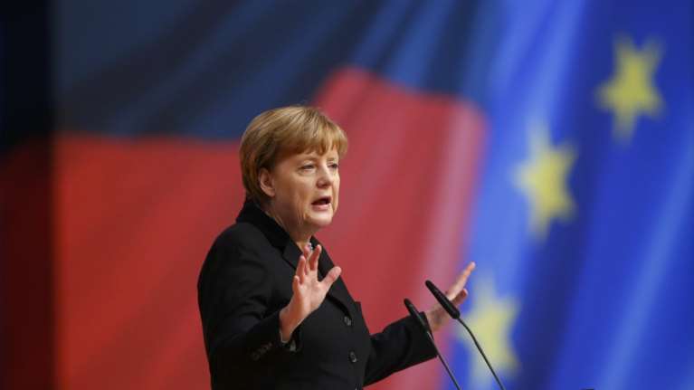 Καρφιά από Μέρκελ: Οι παλινωδίες του ΣΥΡΙΖΑ έθεσαν σε κίνδυνο το ευρώ