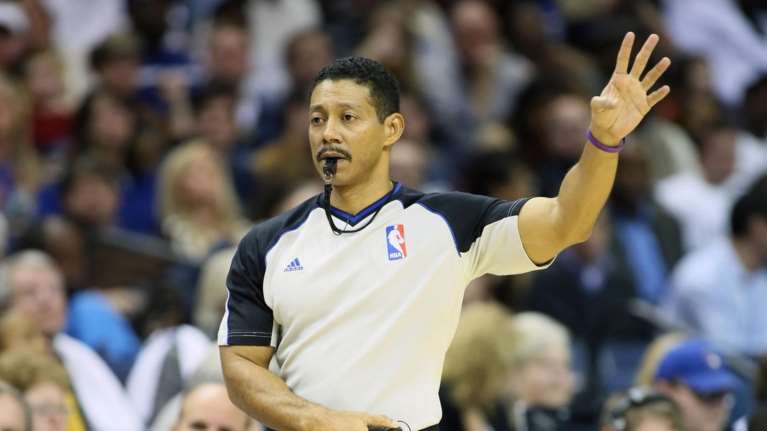 Διαιτητής του ΝΒΑ δήλωσε δημοσίως ότι είναι ομοφυλόφιλος