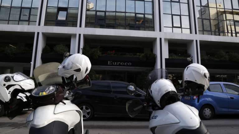 Εισβολή του «Ρουβίκωνα» στα γραφεία του Τειρεσία