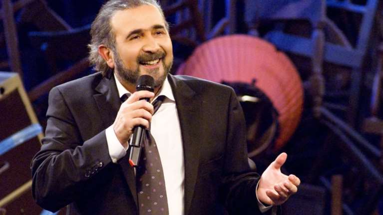 Με έναν μύθο  απαντά ο Λαζόπουλος στον Αδωνι