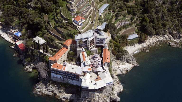 Το Αγ.Ορος ζητεί την απόσυρση του συμφώνου συμβίωσης