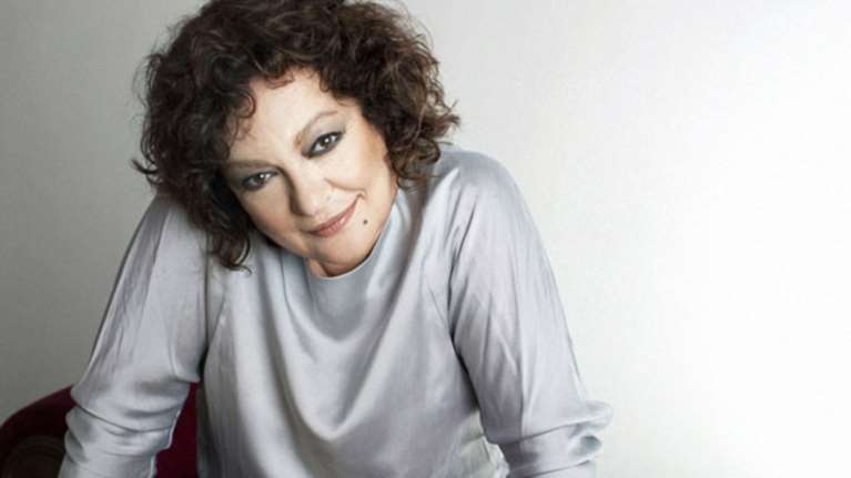 Η Τσανακλίδου ξεσπά: Είμαι ορθόδοξη - με ντροπιάζουν οι υποκριτές παπάδες