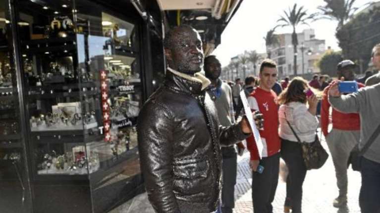 Σενεγαλέζος πρόσφυγας κέρδισε τη λοταρία στην Ισπανία
