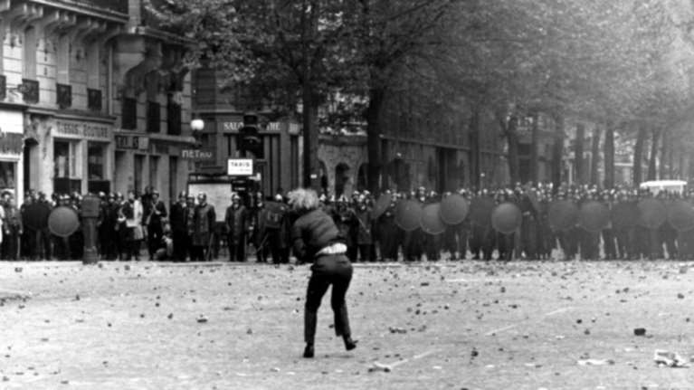 Ο λαβύρινθος της γαλλικής Αριστεράς σε ένα βιβλίο