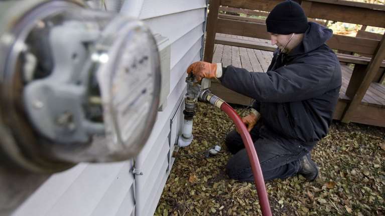 Νέο ψαλίδι (30%) στα ψίχουλα για το επίδομα θέρμανσης