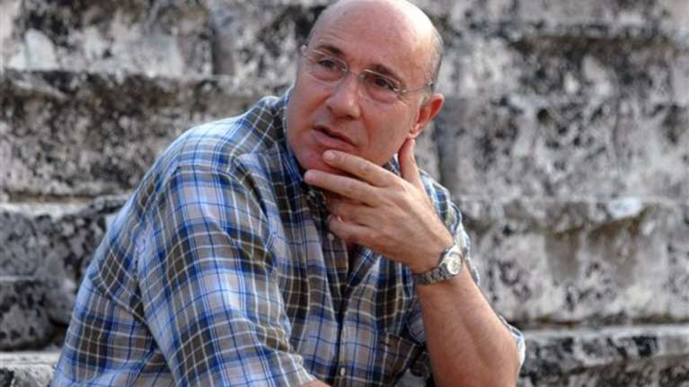 &quot;Φεστιβάλ&quot; ερωτημάτων για την καρατόμηση Λούκου