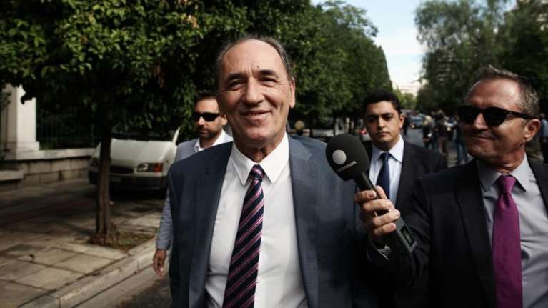 Ο Σταθάκης δηλώνει αισιόδοξος για την οικονομία το 2016