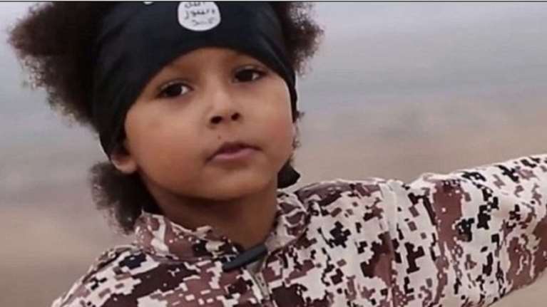 Βρετανή νύφη του ISIS η μητέρα του μικρού τζιχαντιστή στο video -σοκ;