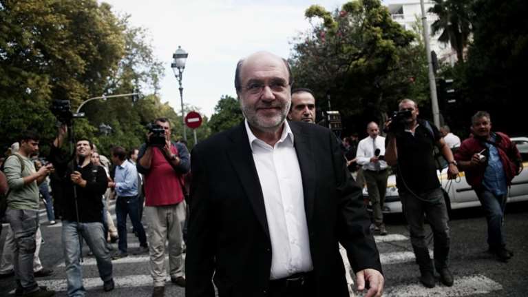 Αλεξιάδης:Και οι αποδείξεις σούπερ μάρκετ- ΔΕΚΟ στο χτίσιμο αφορολόγητου