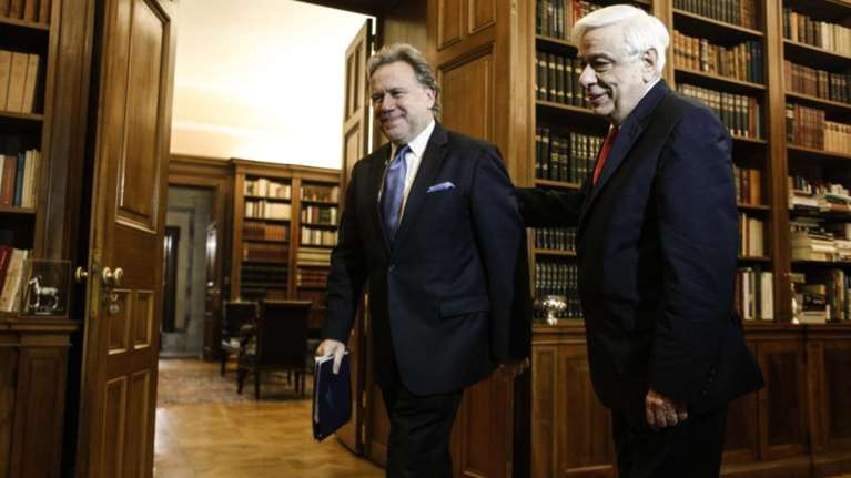 Κατρούγκαλος: Ευτυχώς δεν πήρα μεταφρασμένο το ν/σ