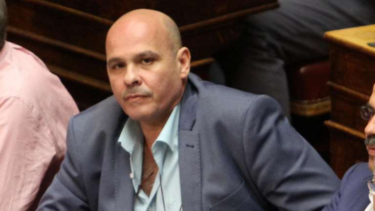 Μιχελογιαννάκης σε κυβέρνηση: Κόψτε τις βλακείες για τα μπλοκάκια