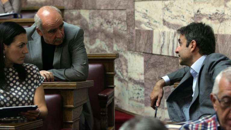 Σύγκρουση δυο κόσμων για τη ΝΔ της επόμενης μέρας