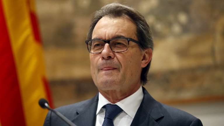 Καταλονία: Παραιτήθηκε ο Α. Μας- Συμφωνία για σχηματισμό κυβέρνησης