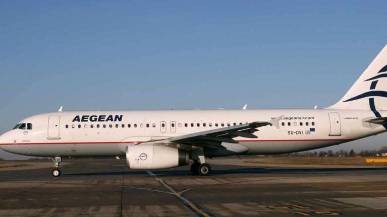 Αναγκαστική προσγείωση της Αegean για έλεγχο επιβάτη