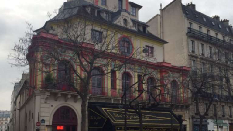 Εικόνες εγκατάλειψης στο Μπατακλάν 2 μήνες μετά τις επιθέσεις