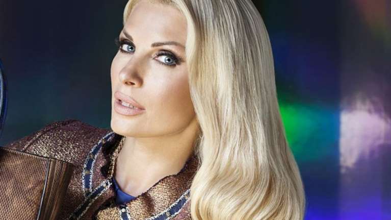 Η Μενεγάκη αποκαλύπτει πού ανήκει η καρδιά της