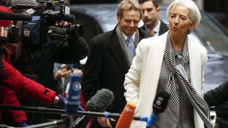 Πιο σκληρό ασφαλιστικό και μέτρα 2 δισ. ζητά το ΔΝΤ