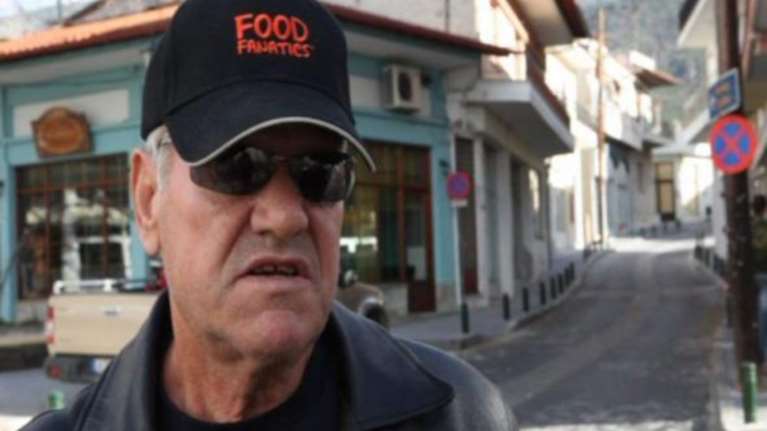 Πατέρας συζυγοκτόνου: «Καλύτερα να πέθαινε τώρα ο γιος μου»