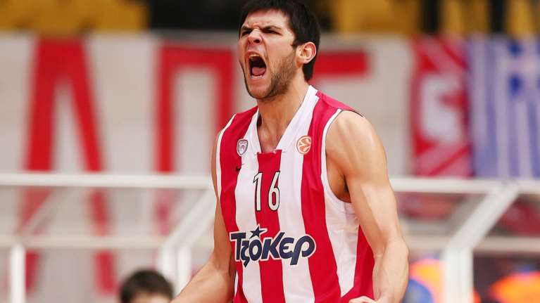 Ο Παπανικολάου επιστρέφει στον Ολυμπιακό