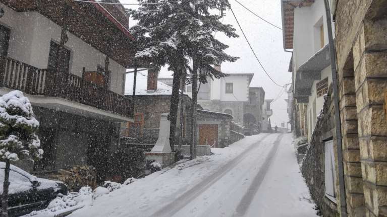 Στα λευκά η μισή Ελλάδα,δείτε τον χάρτη της κακοκαιρίας