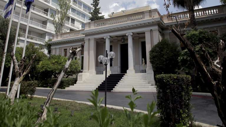 Πόλεμος κυβέρνησης &amp; ΝΔ για τους «ημετέρους» στο Δημόσιο