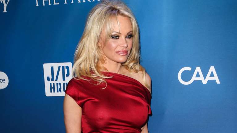 Πάμελα Άντερσον: Δείτε τη χωρίς μακιγιάζ - Το &quot;νέο κεφάλαιο&quot; της ζωής της