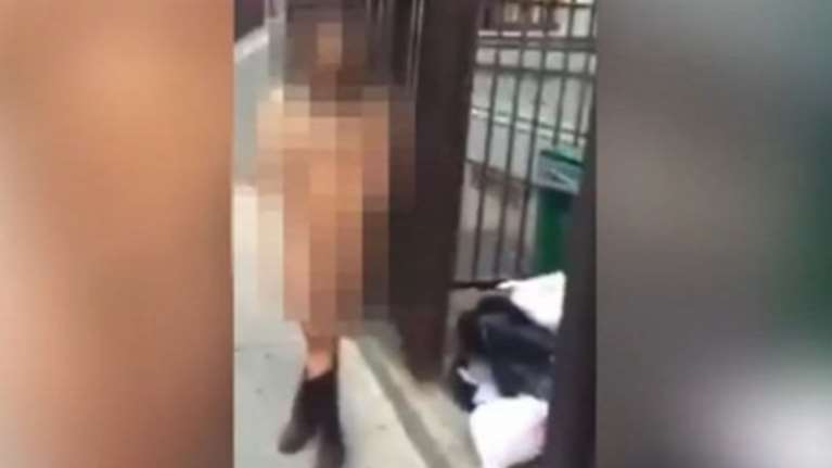 Φρίκη στη Νέα Υόρκη: Υποχρεώνει τη γυναίκα του να βγει γυμνή