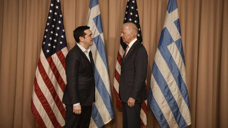 Οι ερωτήσεις που δεν απάντησε ο Τσίπρας στο Νταβός