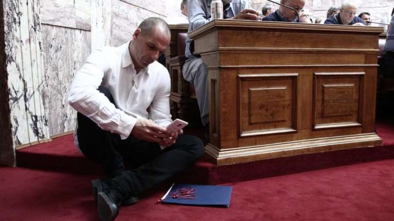 Πληθαίνουν οι φωνές για Εξεταστική Επιτροπή κατά Βαρουφάκη