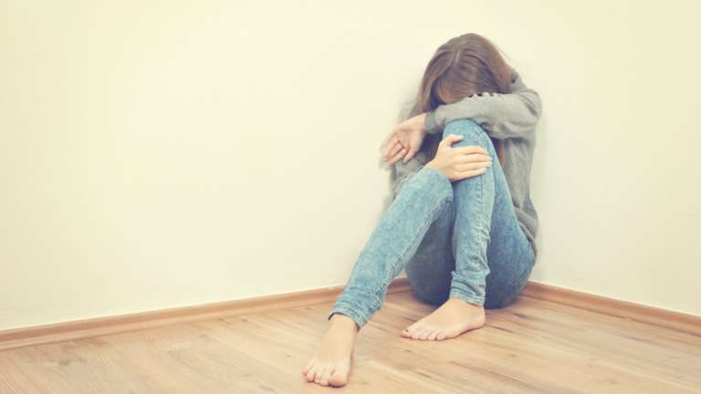 Σοκ στο Αίγιο:  16χρονη κατήγγειλε επιχειρηματία για σεξουαλική παρενόχληση